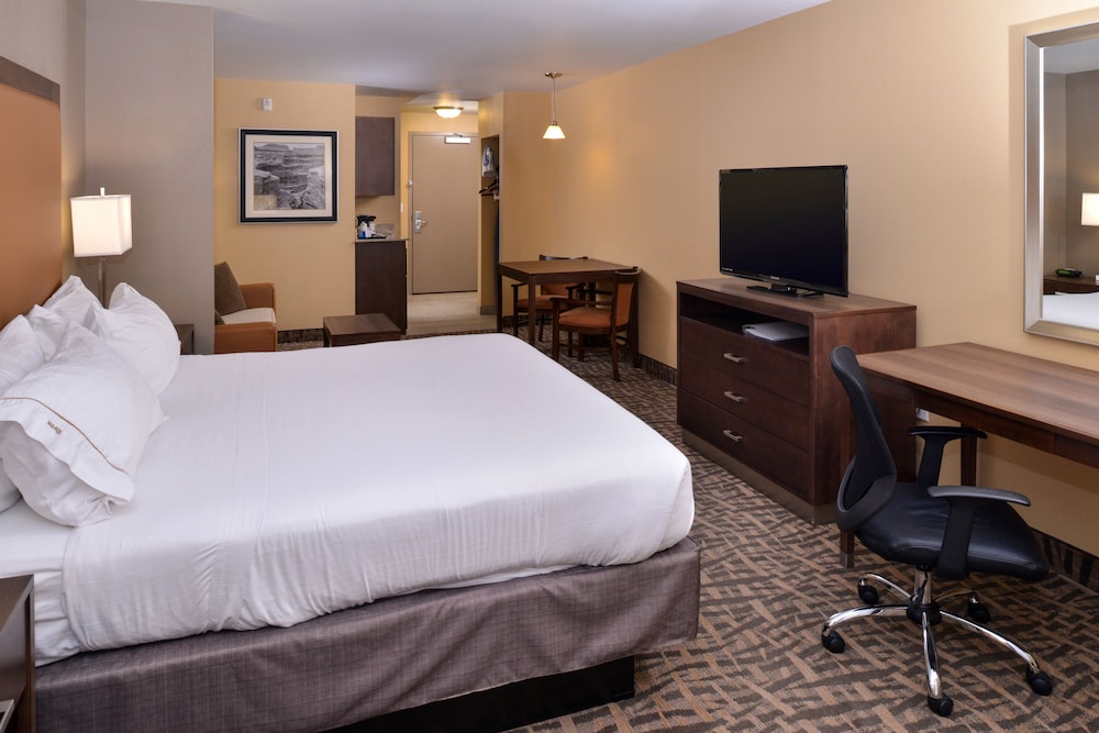 holiday inn express and suites page lake powell area