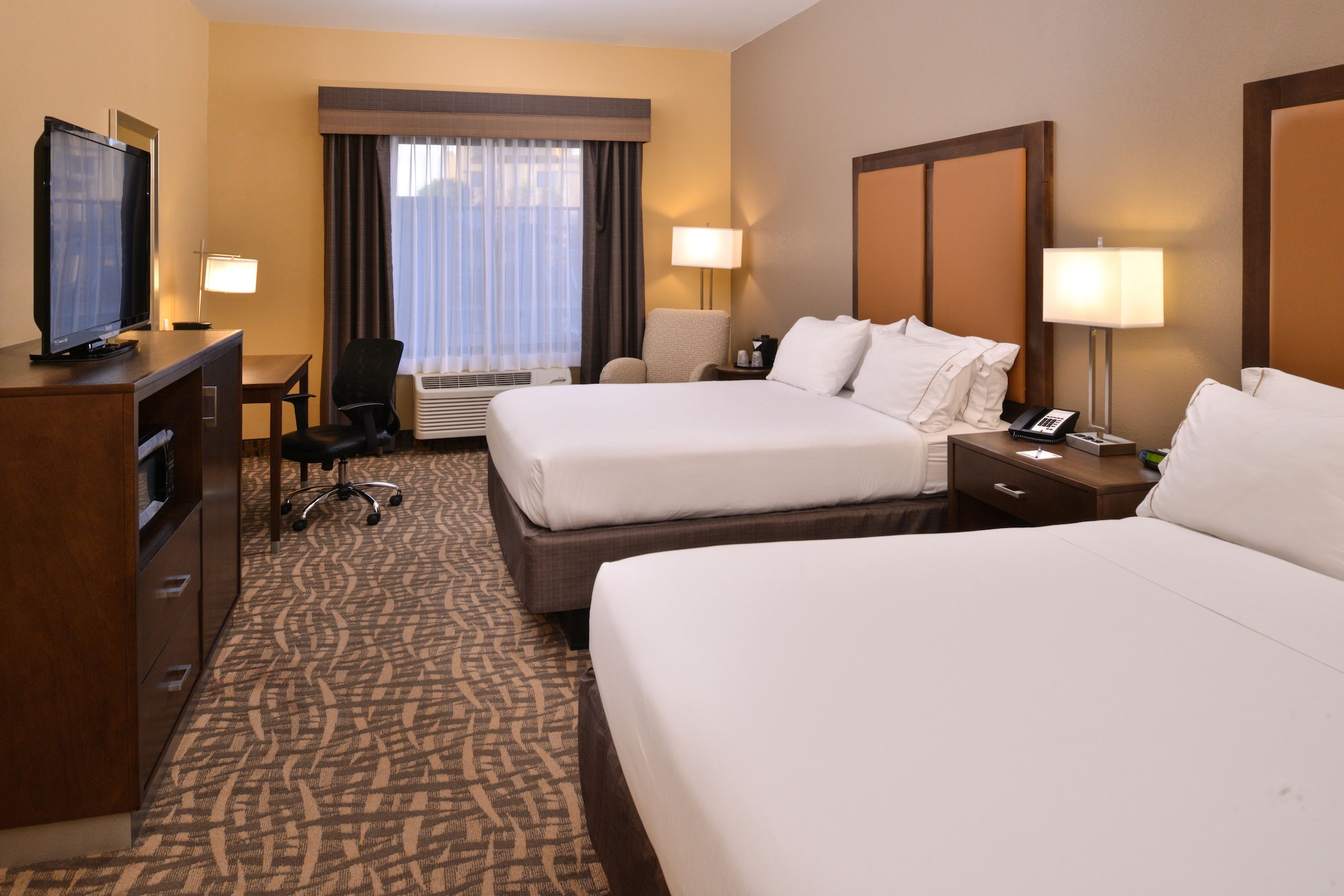 holiday inn express and suites page lake powell area