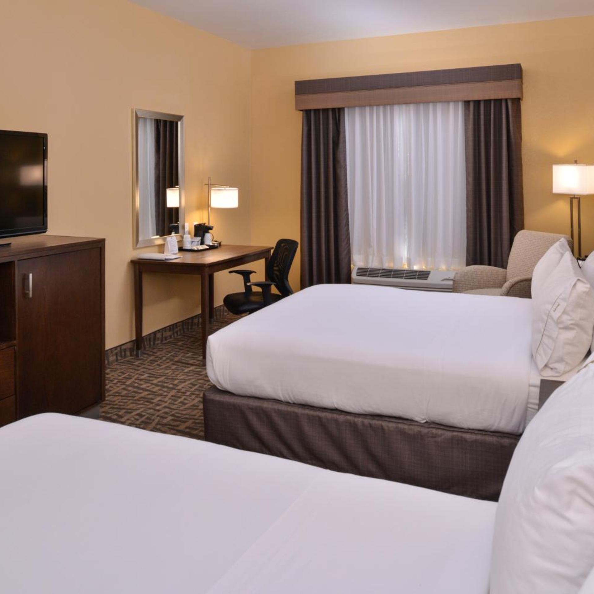 holiday inn express and suites page lake powell area