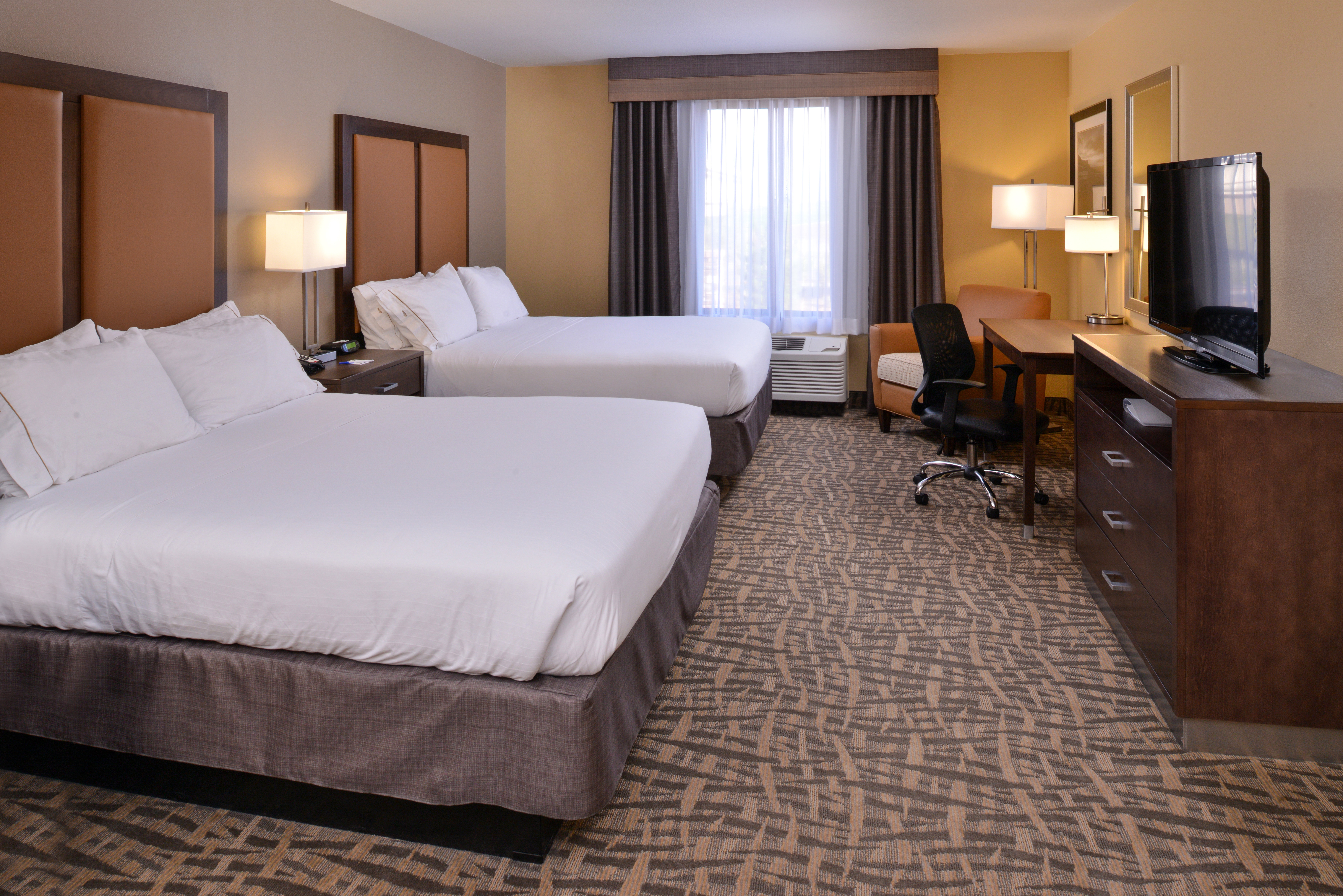 holiday inn express and suites page lake powell area