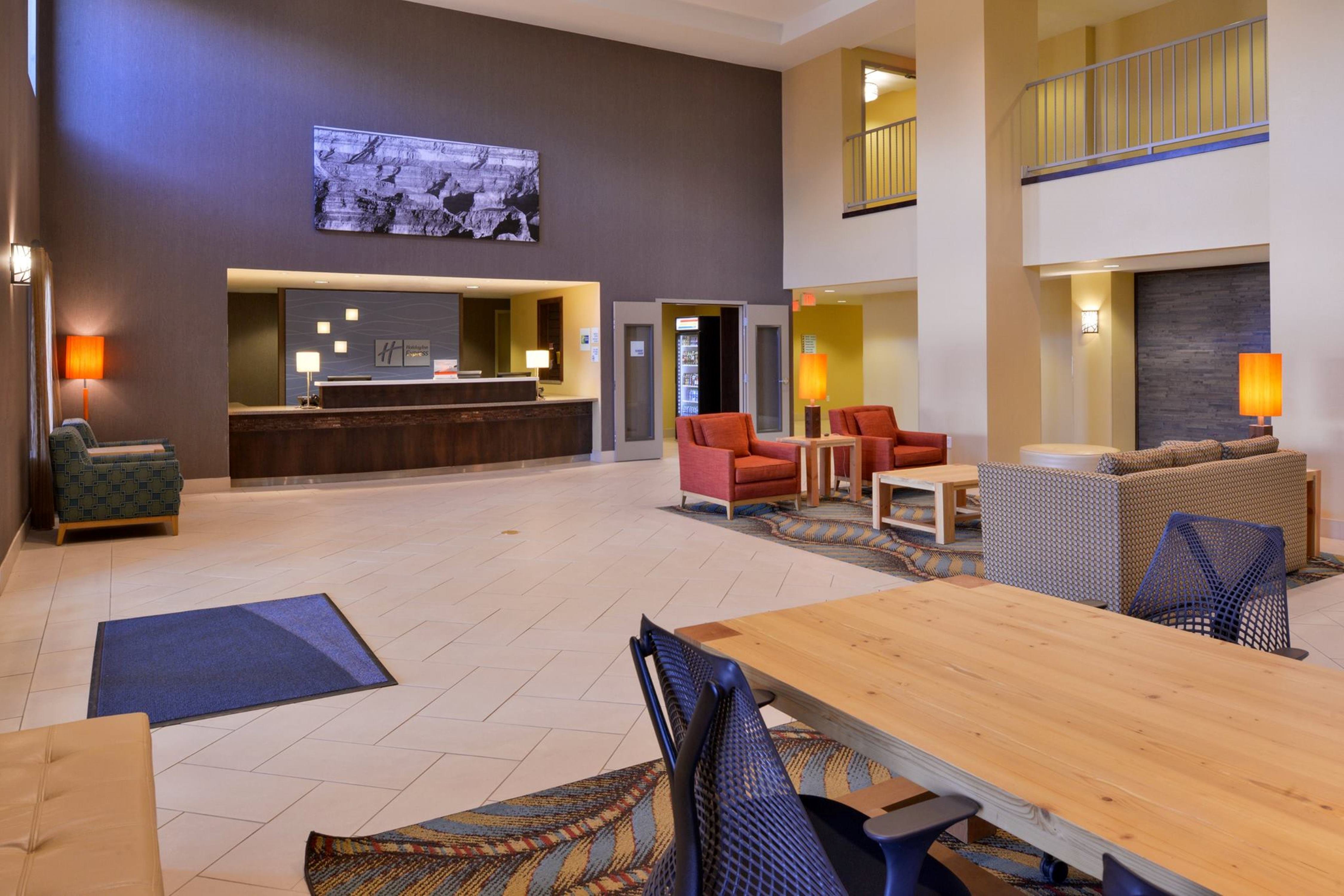 holiday inn express and suites page lake powell area