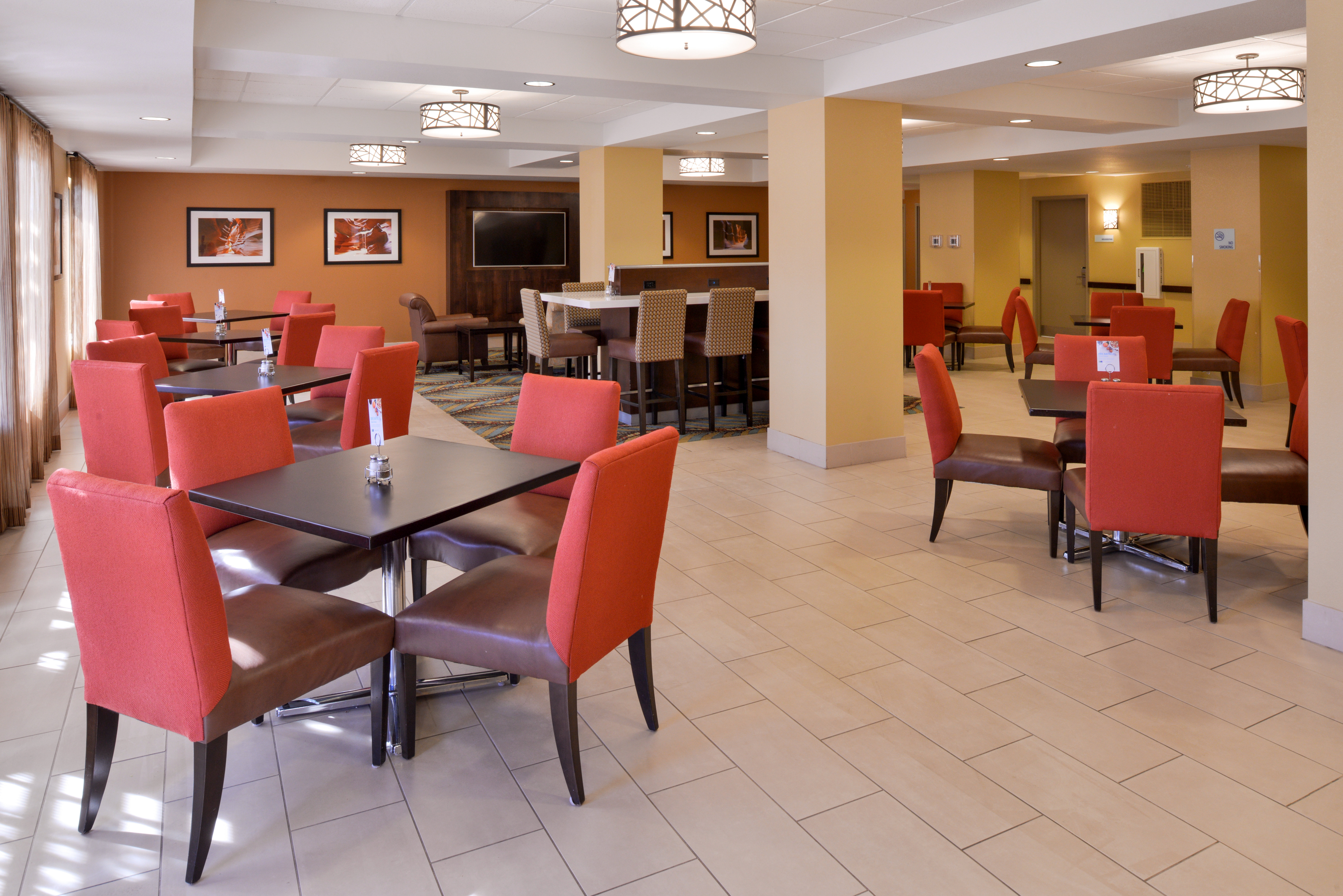 holiday inn express and suites page lake powell area