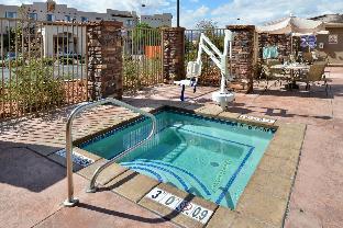 holiday inn express and suites page lake powell area