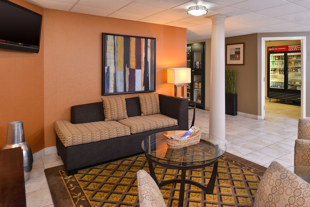 candlewood suites lafayette river ranch by ihg