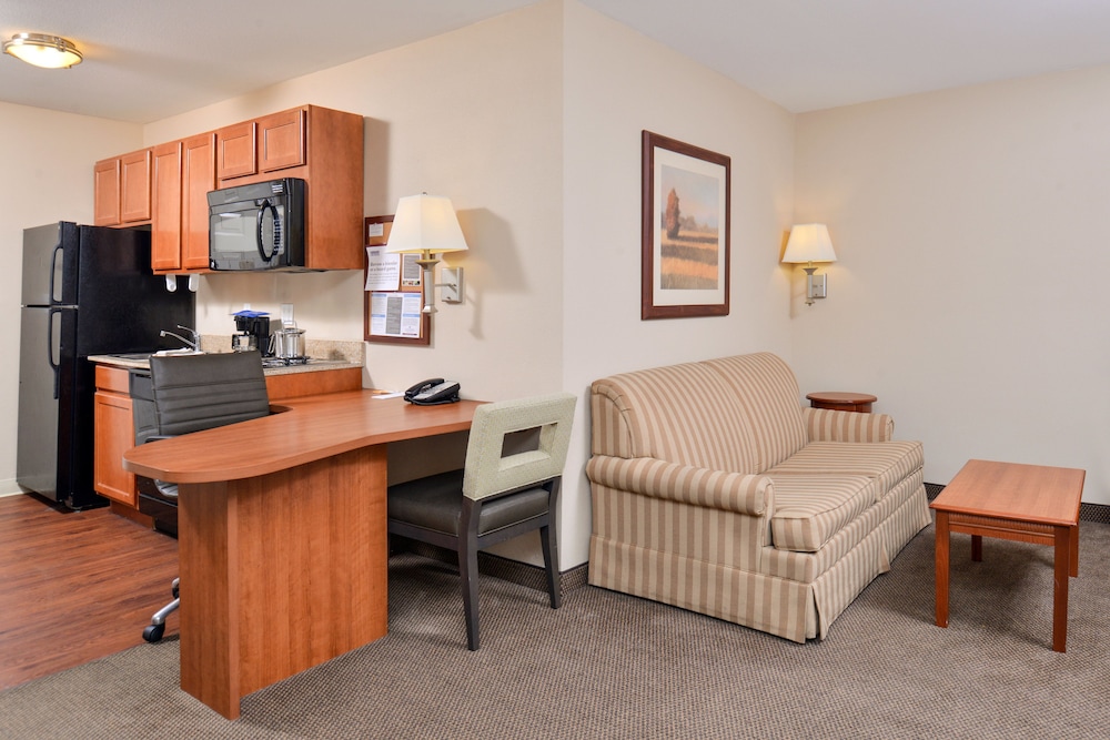 candlewood suites lafayette river ranch by ihg