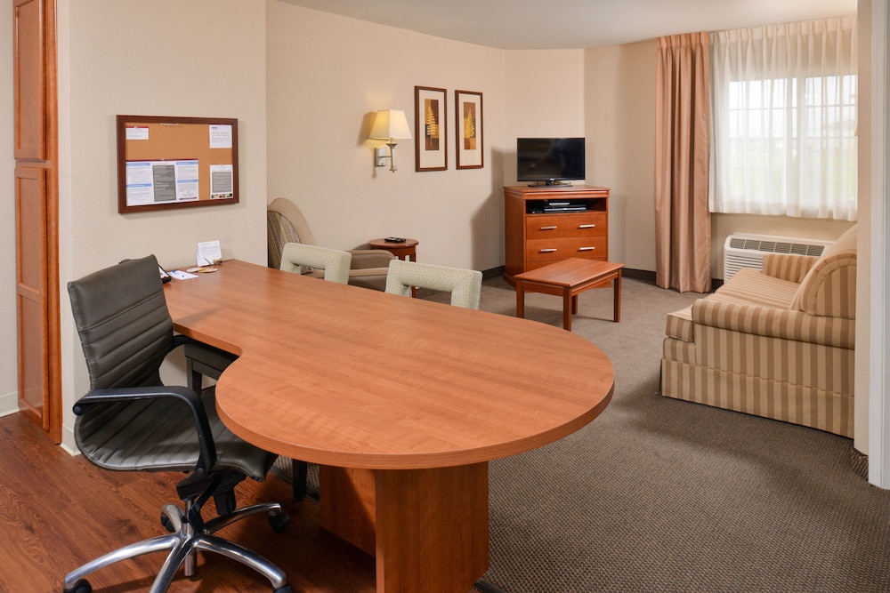 candlewood suites lafayette river ranch by ihg
