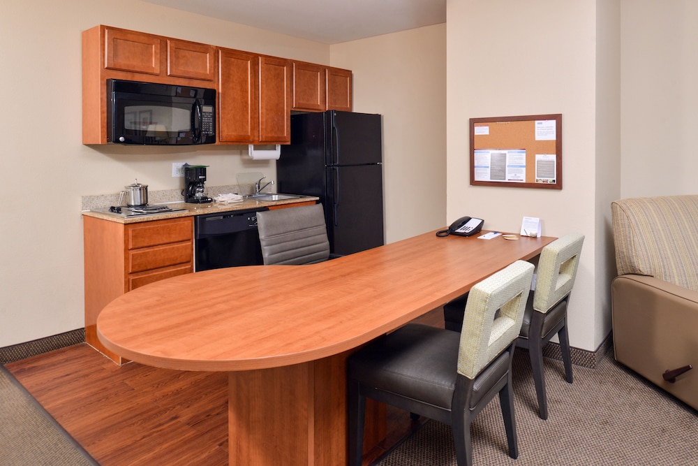 candlewood suites lafayette river ranch by ihg