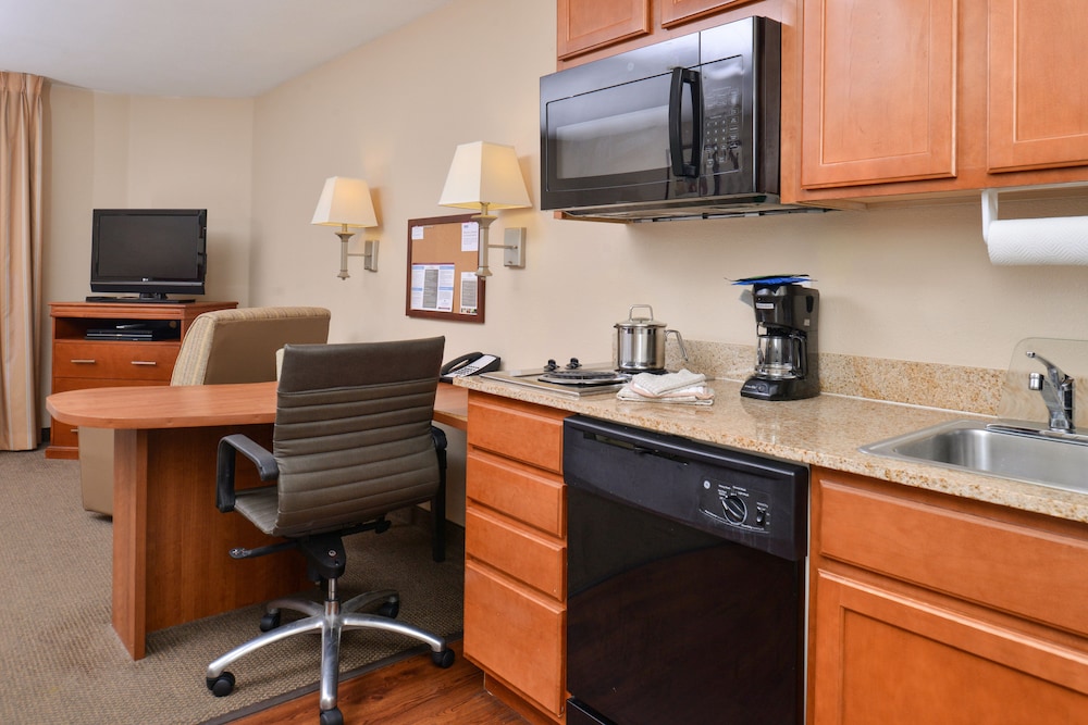 candlewood suites lafayette river ranch by ihg