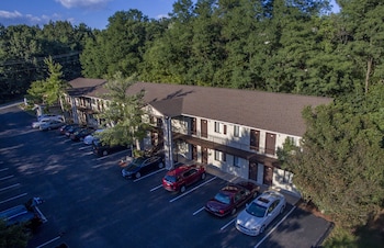 affordable corporate suites of overland drive