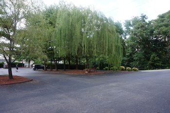 affordable corporate suites of overland drive