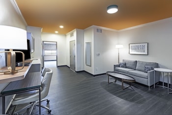 holiday inn and suites mckinney n allen by ihg