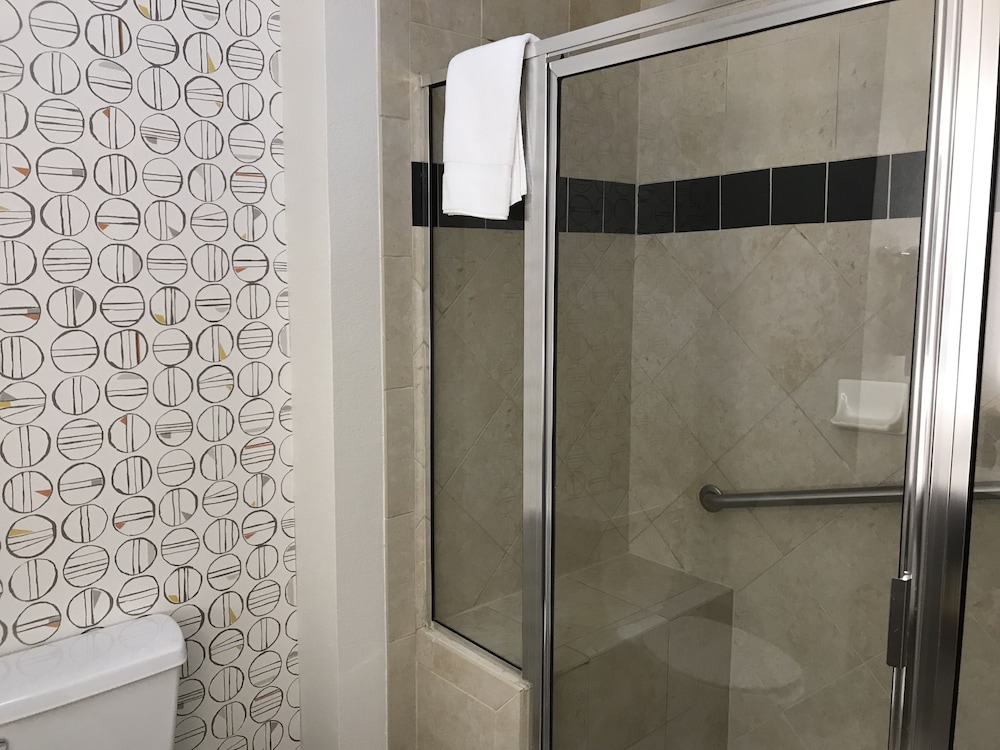 holiday inn and suites mckinney n allen by ihg