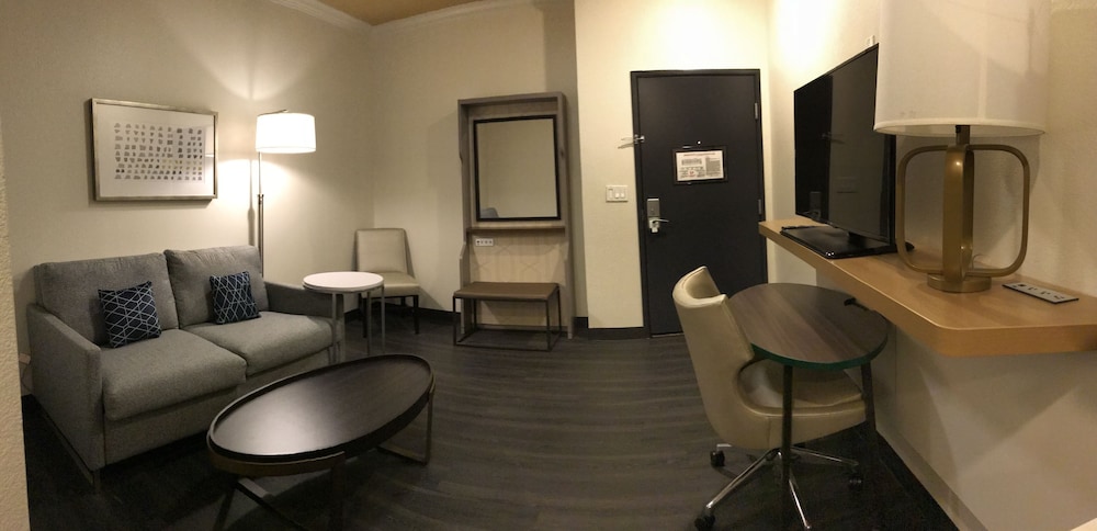 holiday inn and suites mckinney n allen by ihg