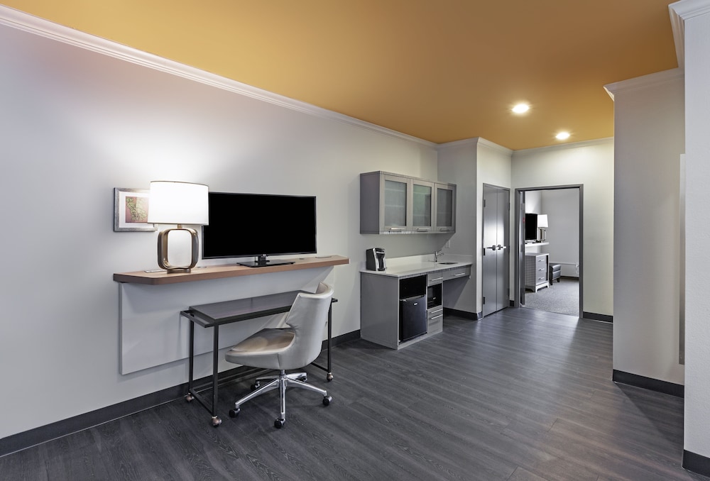 holiday inn and suites mckinney n allen by ihg