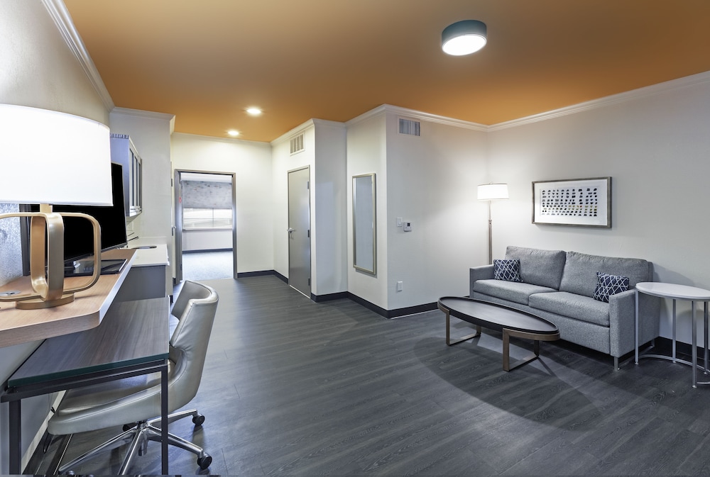 holiday inn and suites mckinney n allen by ihg