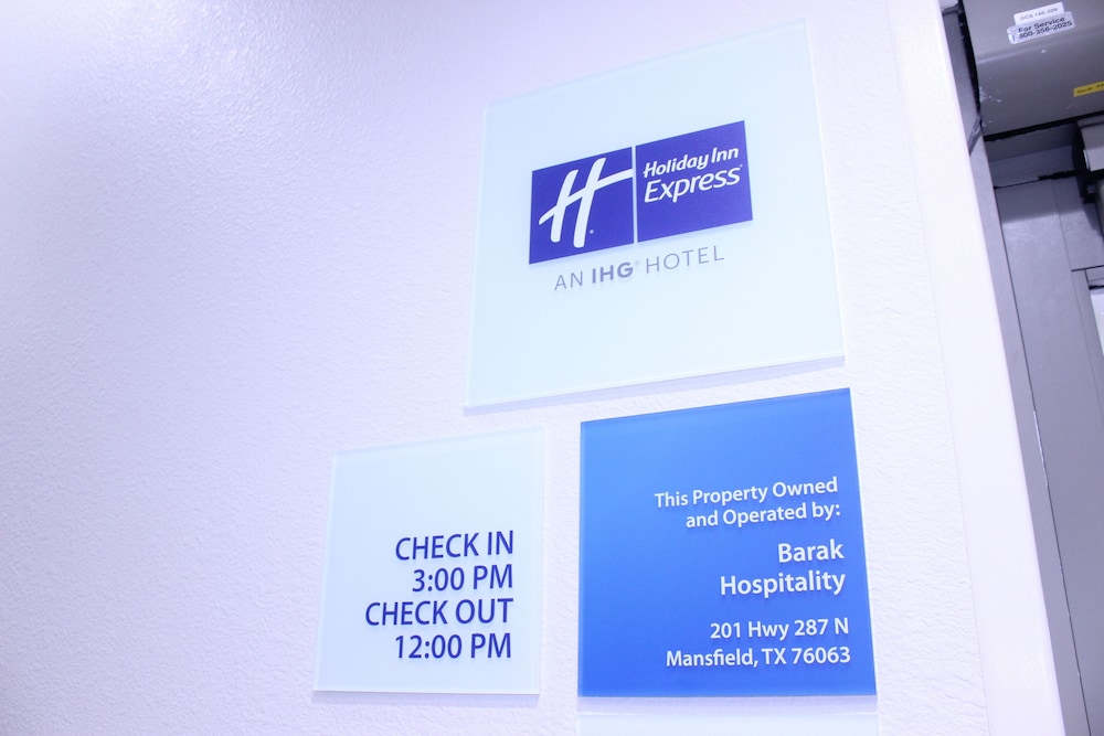 holiday inn express and suites mansfield by ihg