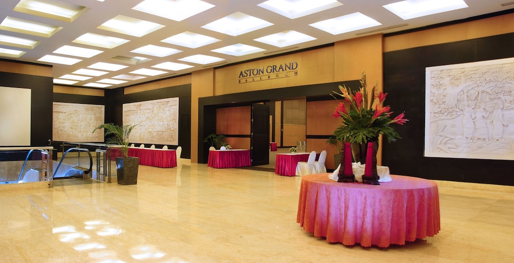 aston denpasar hotel and convention center
