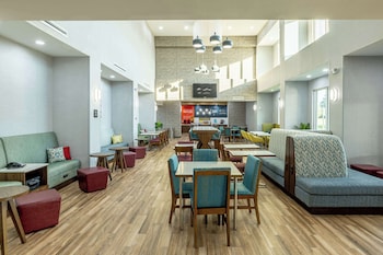 Hampton Inn & Suites Cleburne,Dallas>>Cleburne,3 star