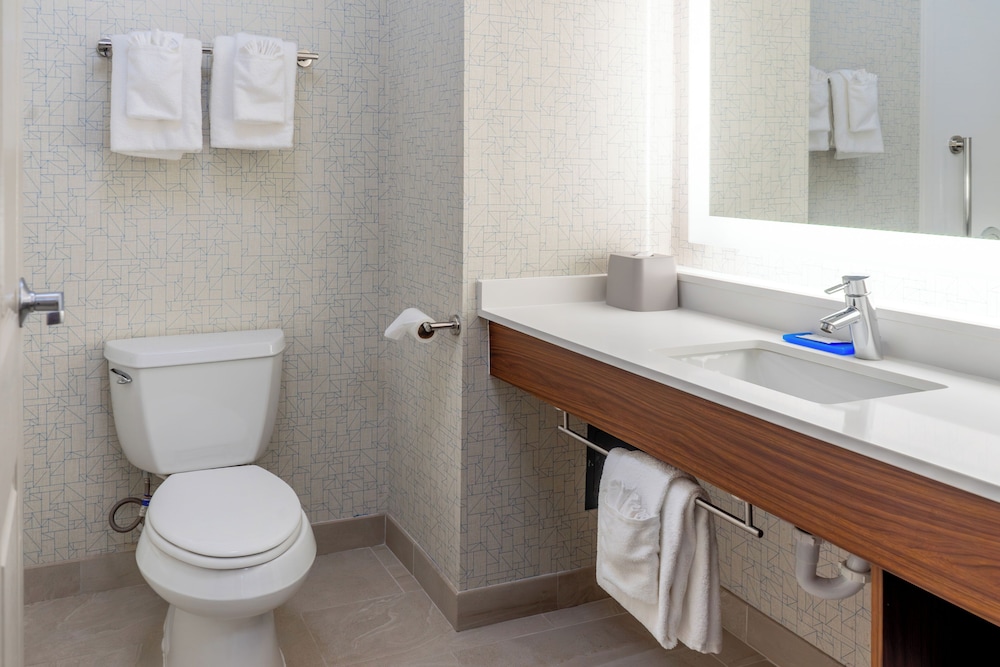 holiday inn express hotel and suites lake zurich bar