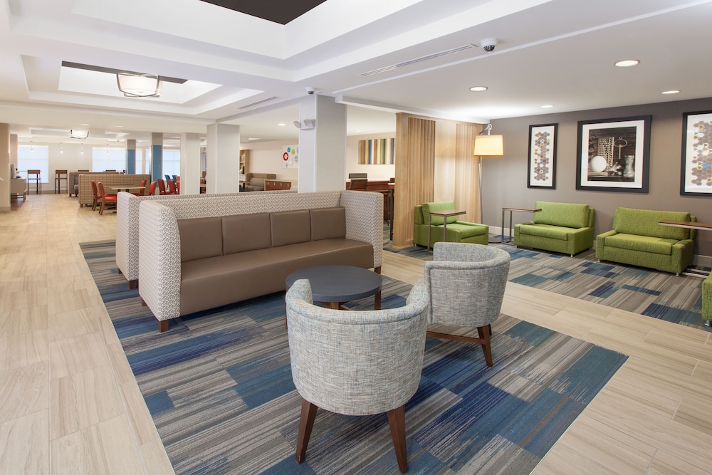 holiday inn express hotel and suites lake zurich bar