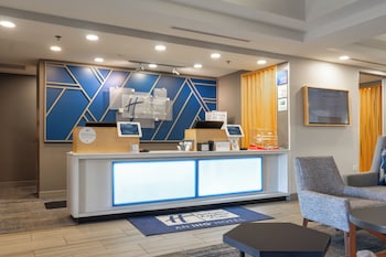 Holiday Inn Express Hotel & Suites Lake Zurich-Bar,Chicago>>Arlington Heights,3 star