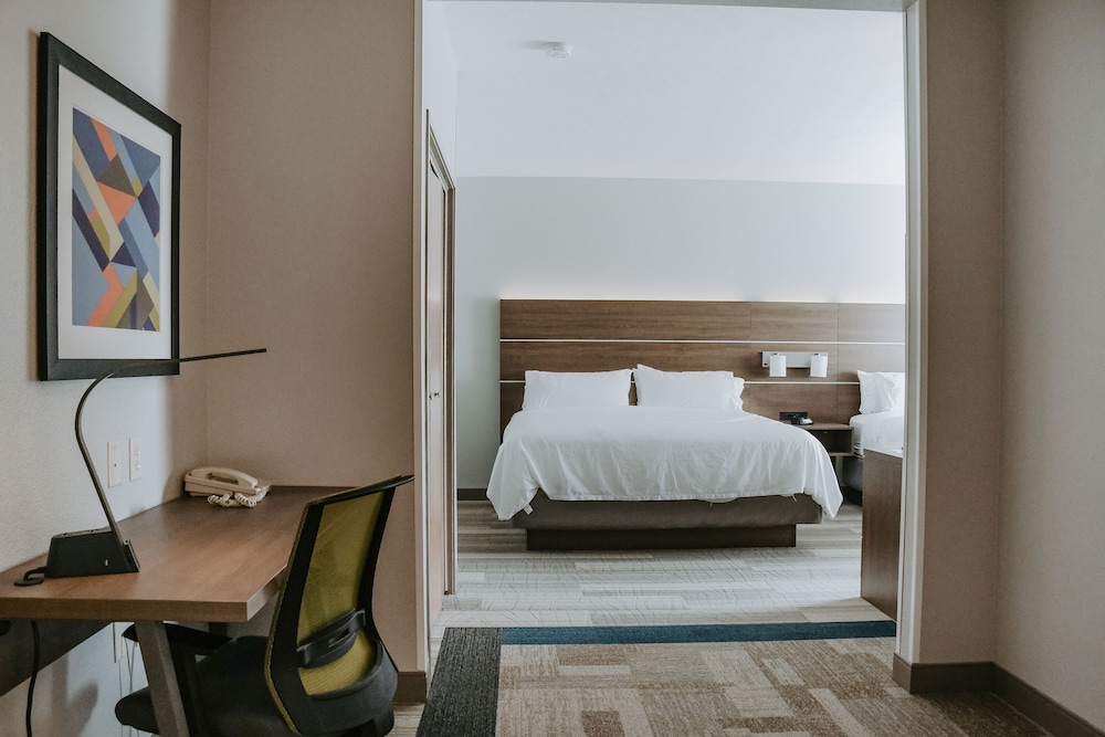 holiday inn express and suites south lincoln by ihg