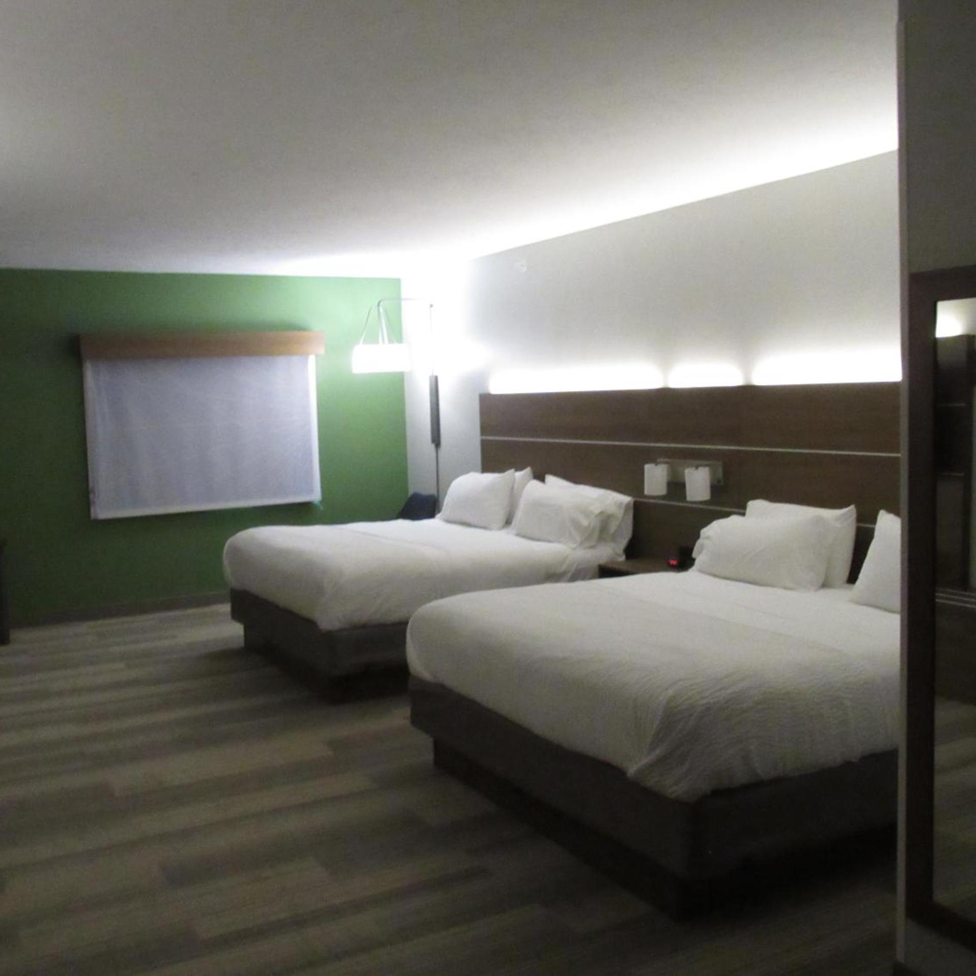 holiday inn express and suites south lincoln by ihg