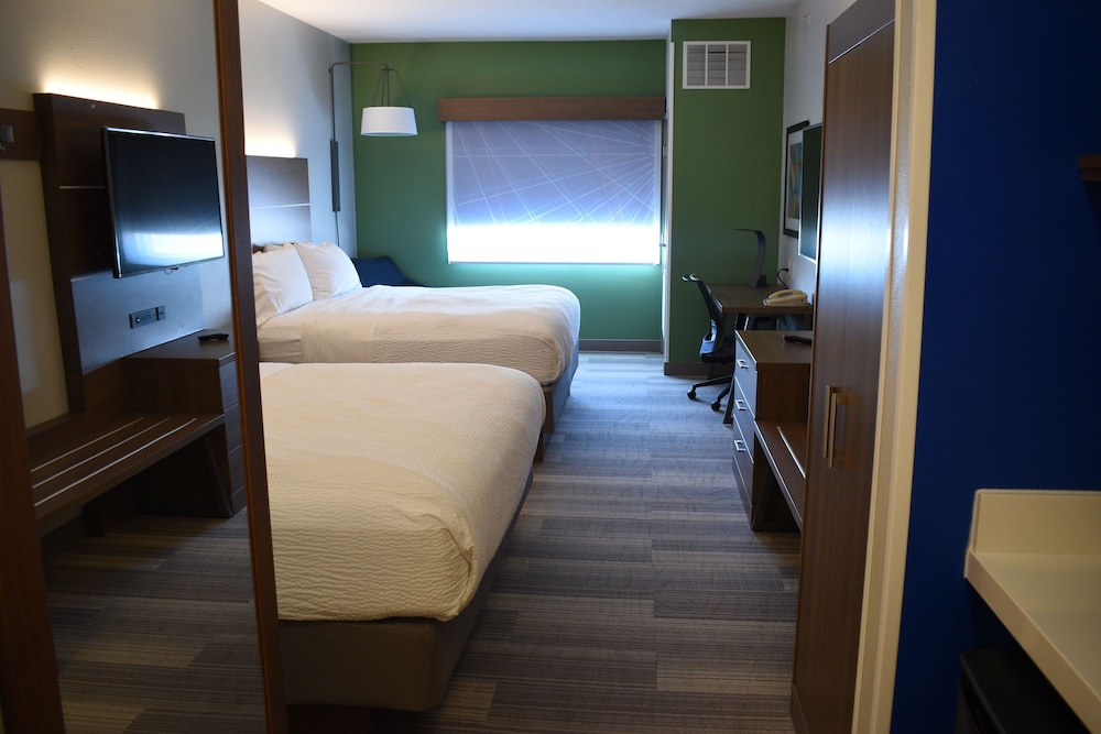 holiday inn express and suites south lincoln by ihg