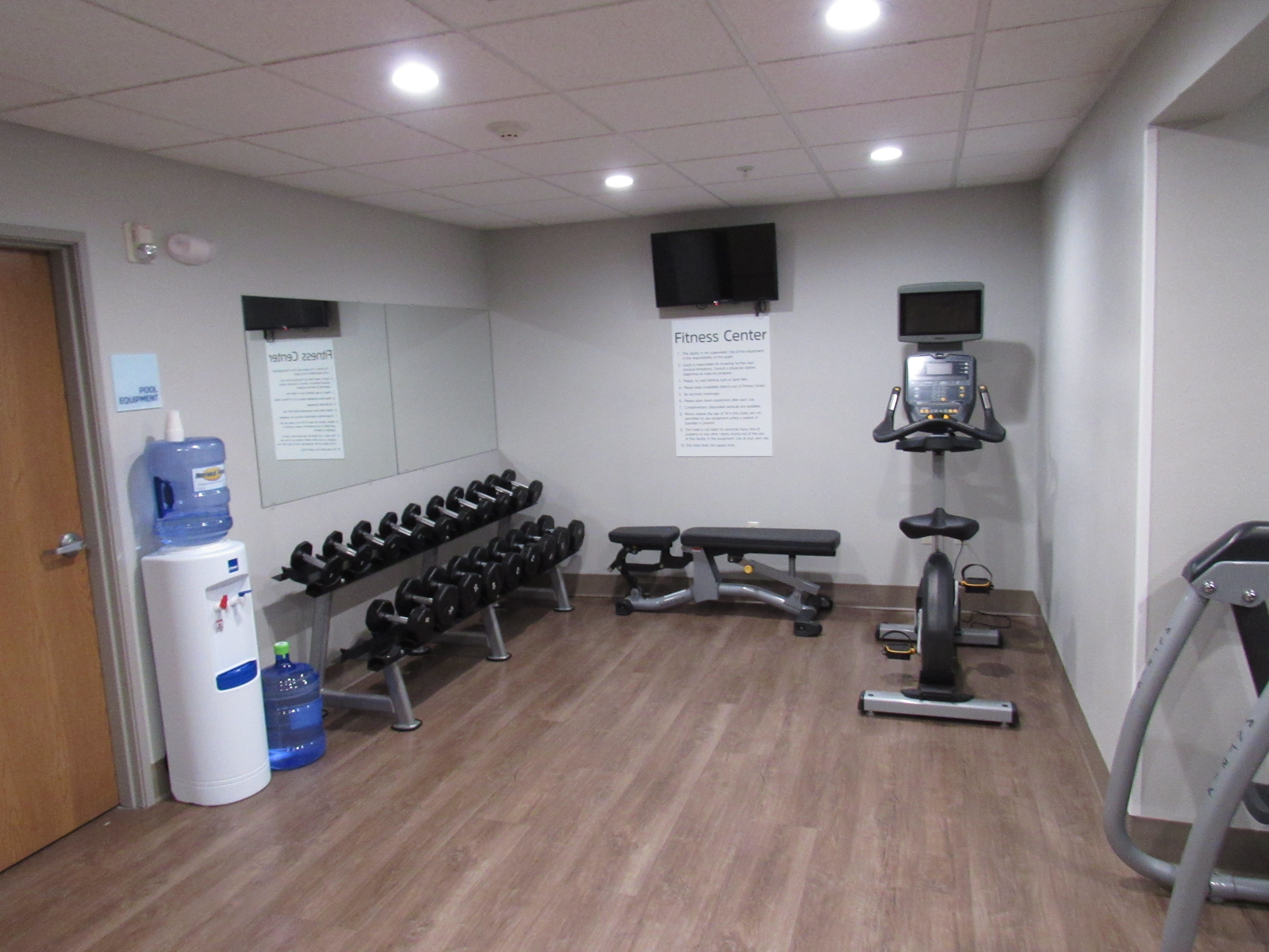 holiday inn express and suites south lincoln by ihg