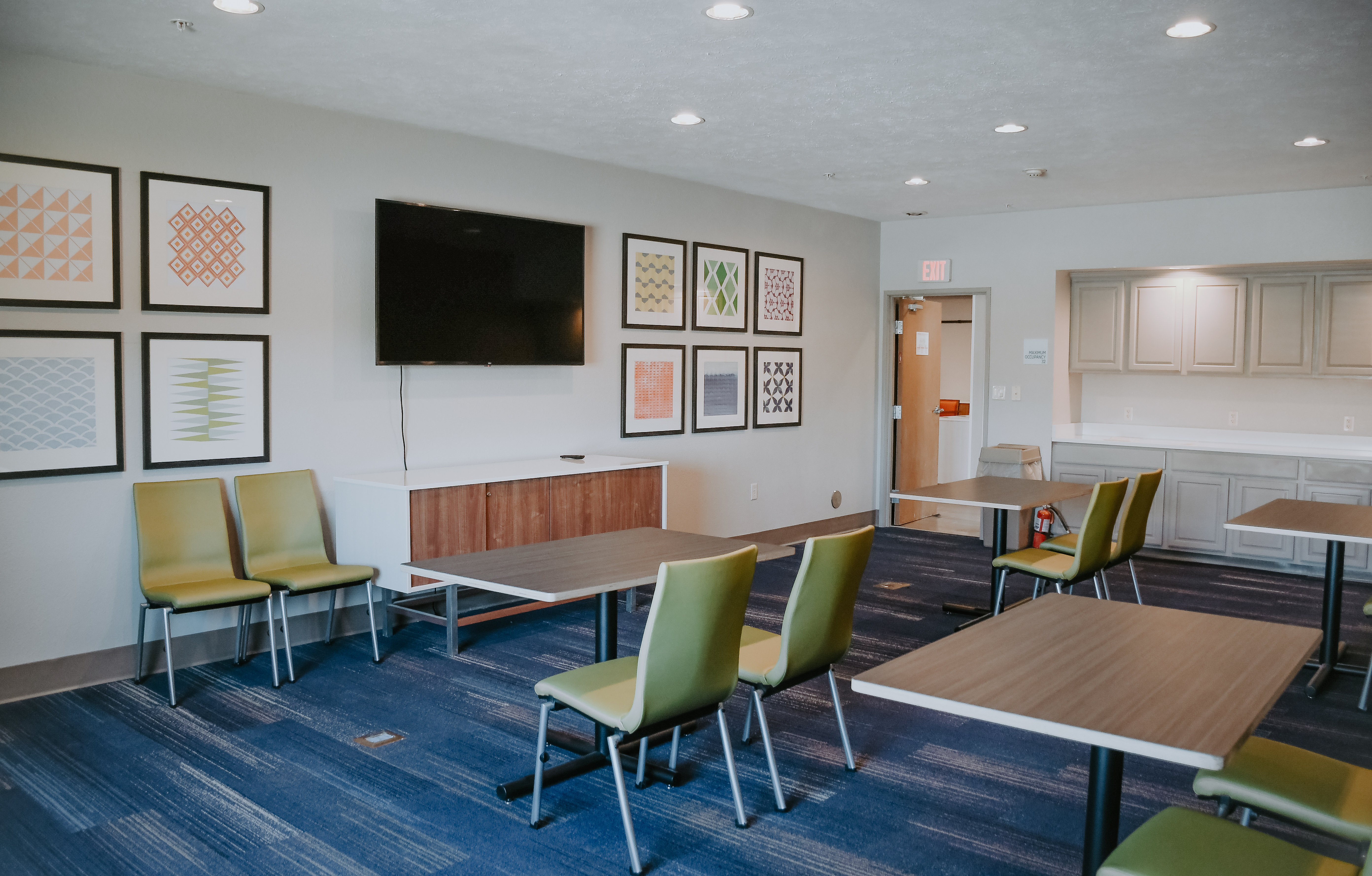 holiday inn express and suites south lincoln by ihg