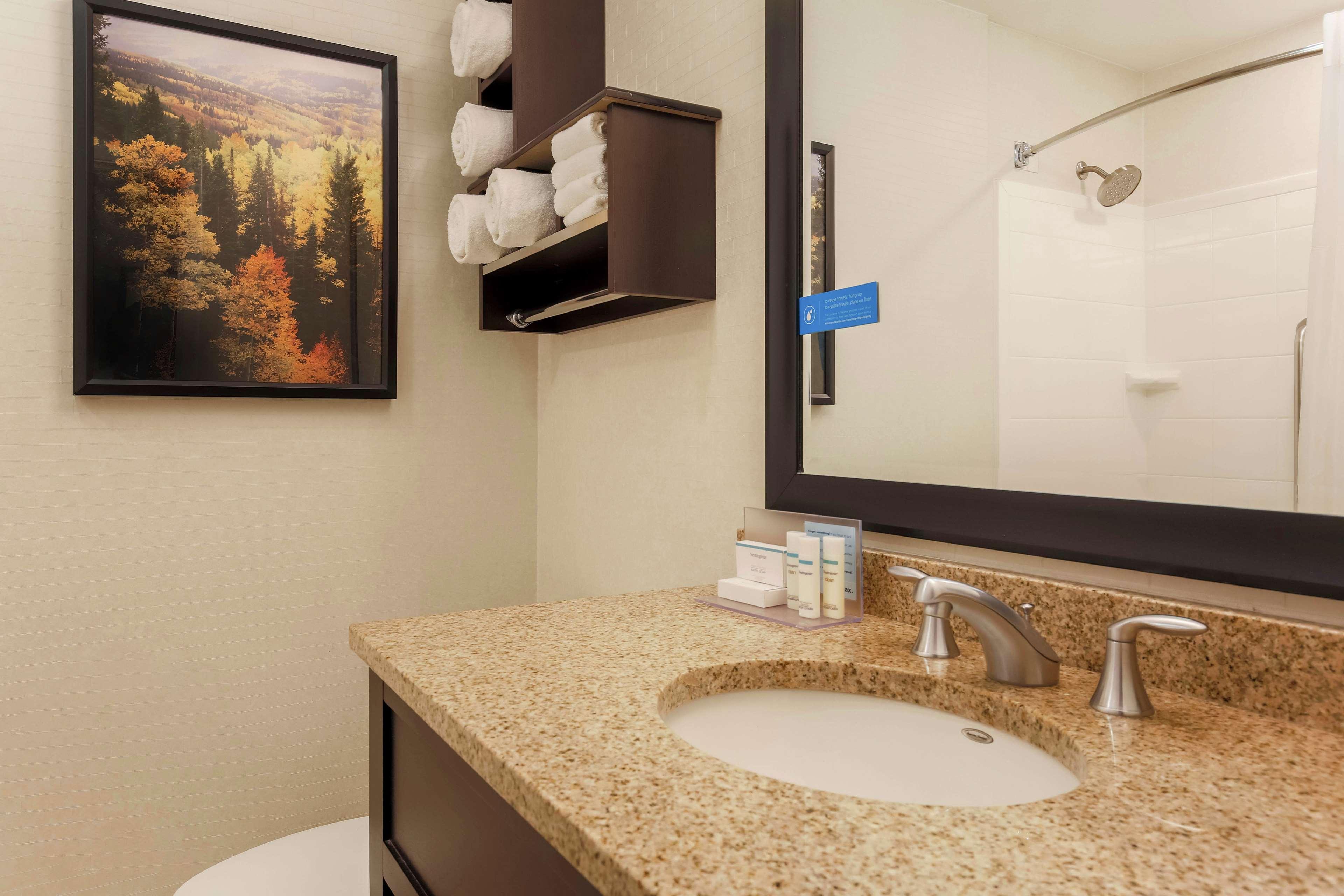 hampton inn and suites denver tech center