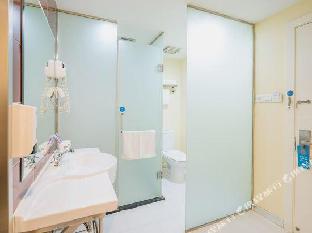 hanting hotel liuhe xiongzhou subway sta