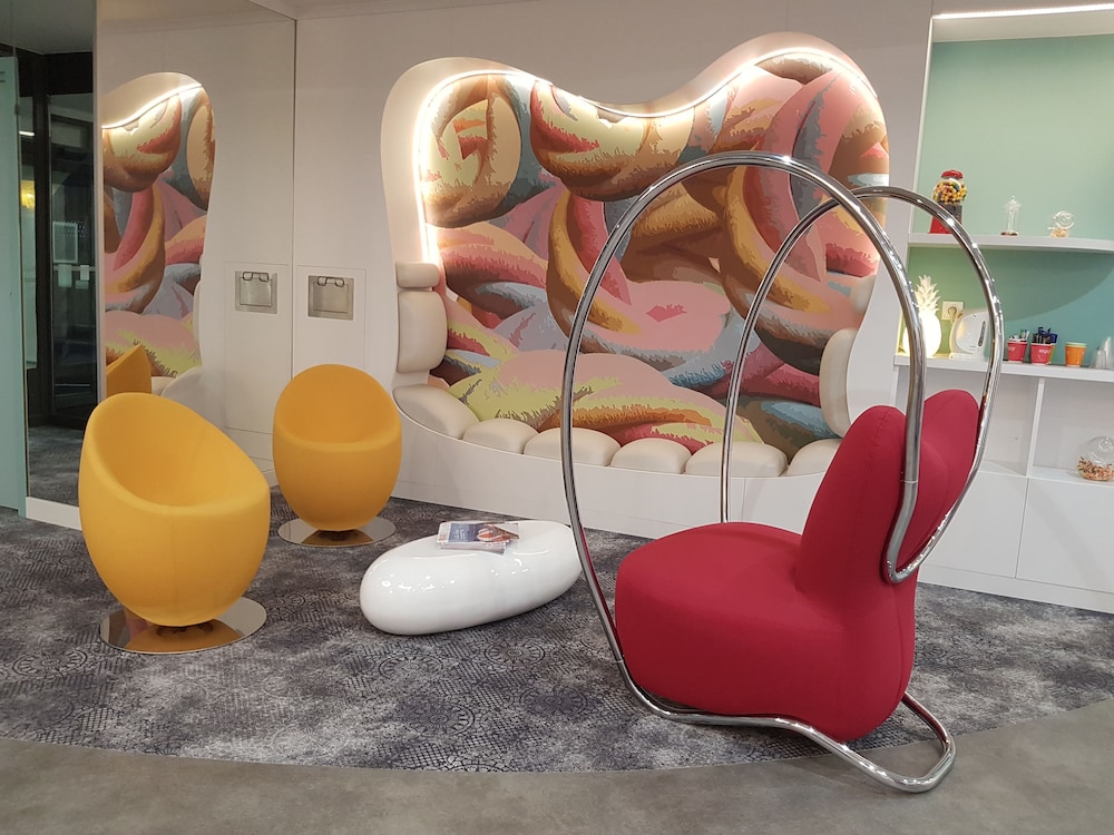 ibis styles frejus sain raphael