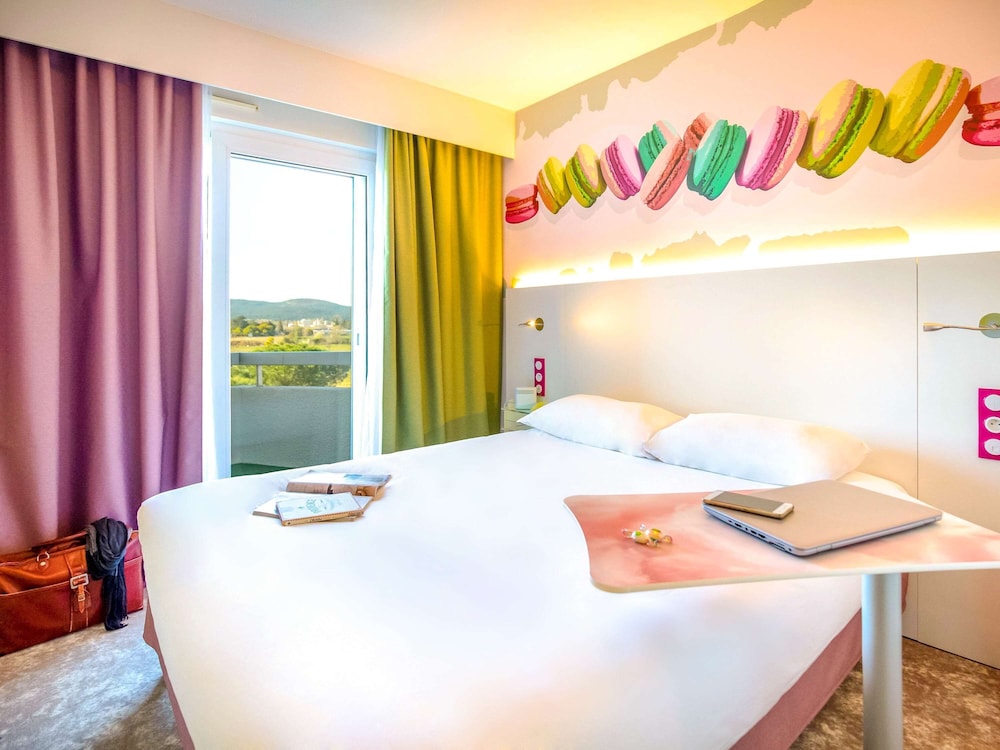 ibis styles frejus sain raphael