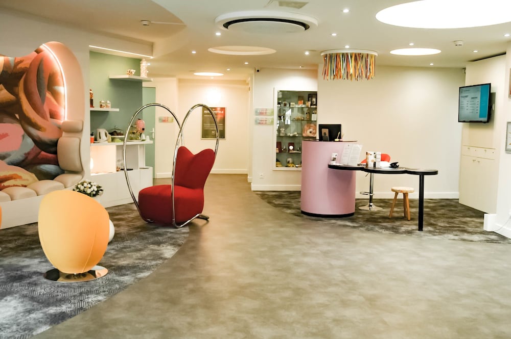 ibis styles frejus sain raphael