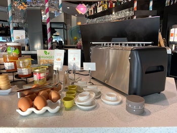 ibis styles frejus sain raphael