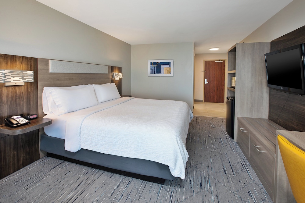 holiday inn express and suites sioux falls sw by ihg