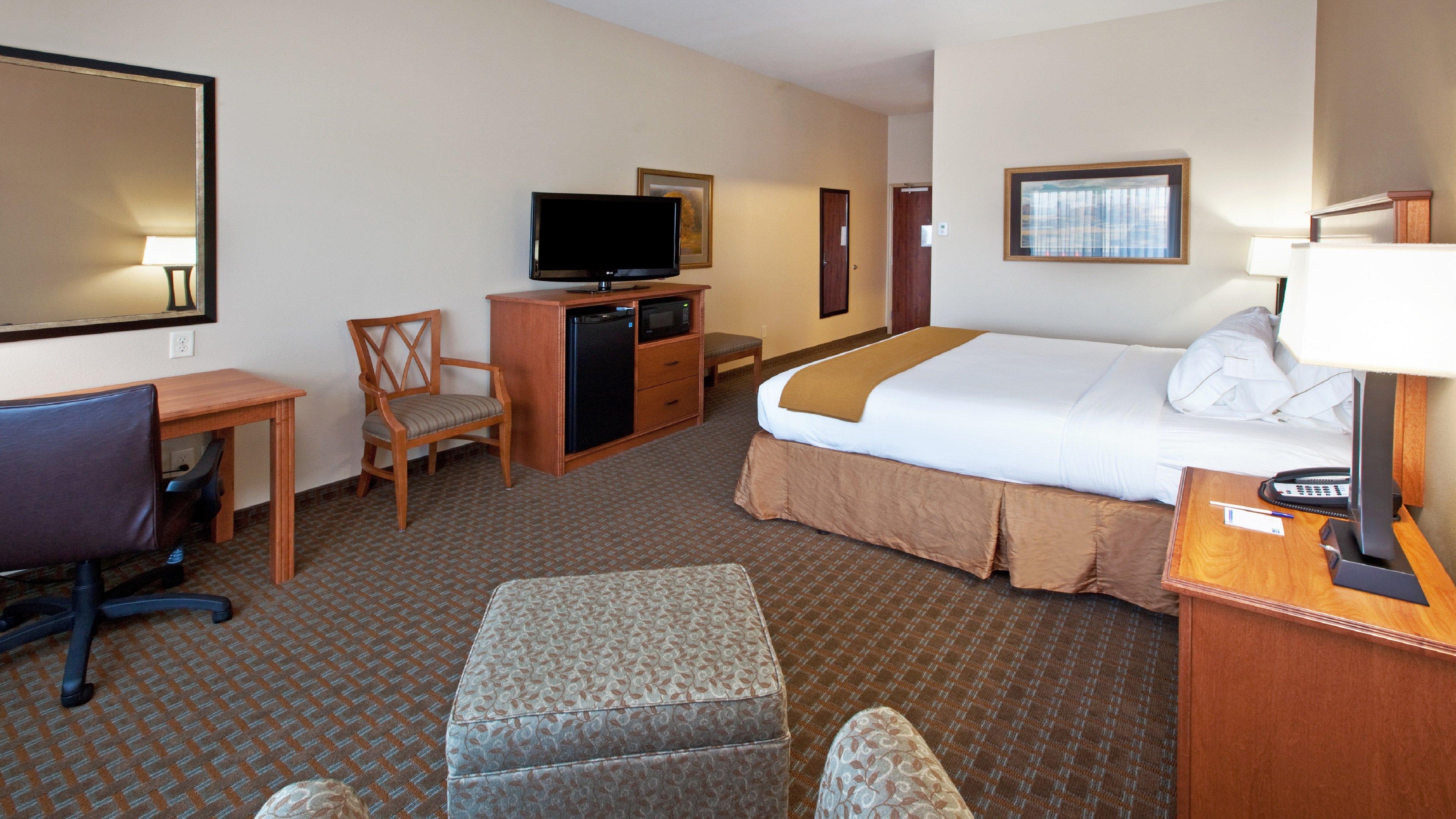 holiday inn express and suites sioux falls sw by ihg