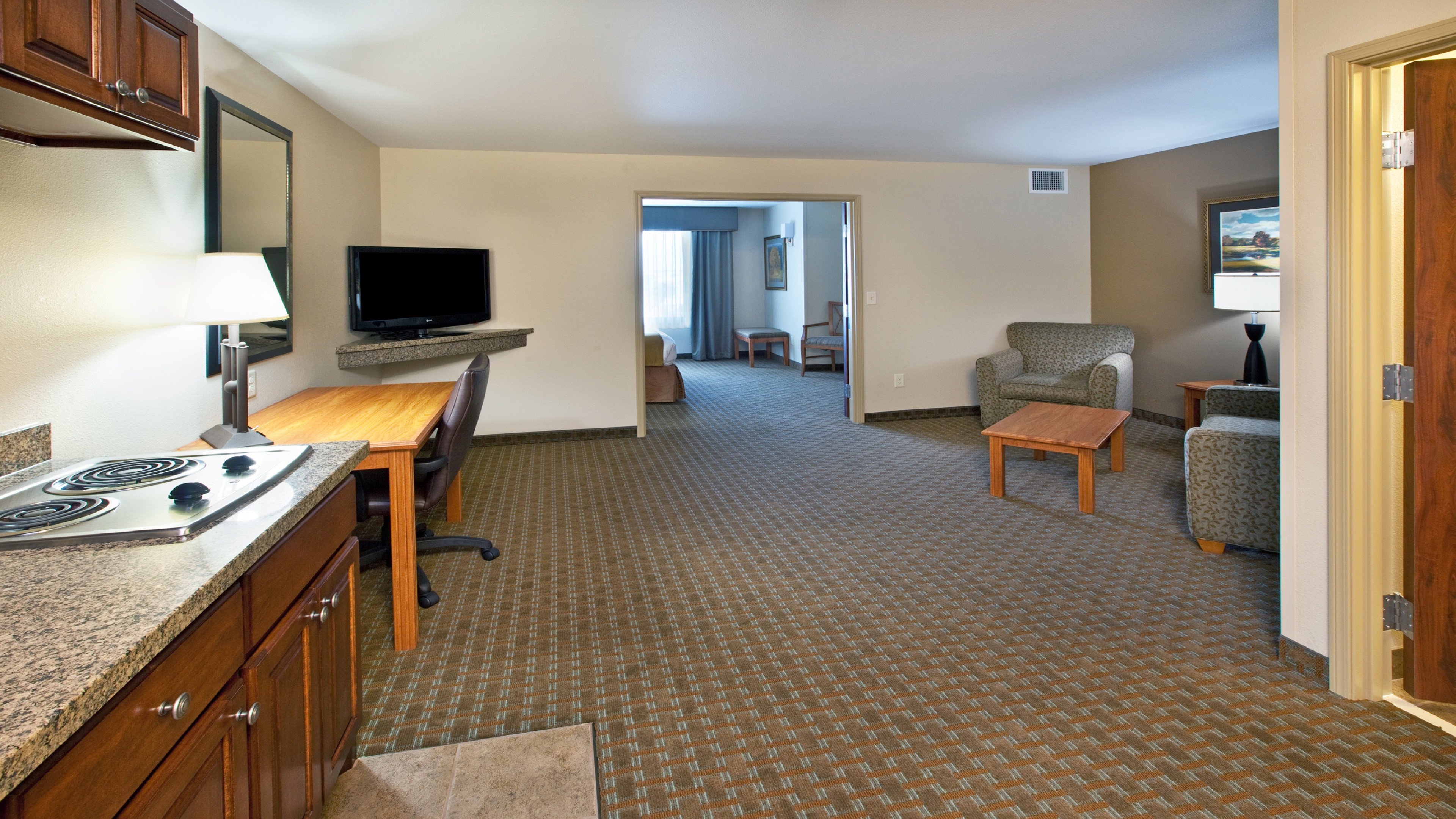 holiday inn express and suites sioux falls sw by ihg