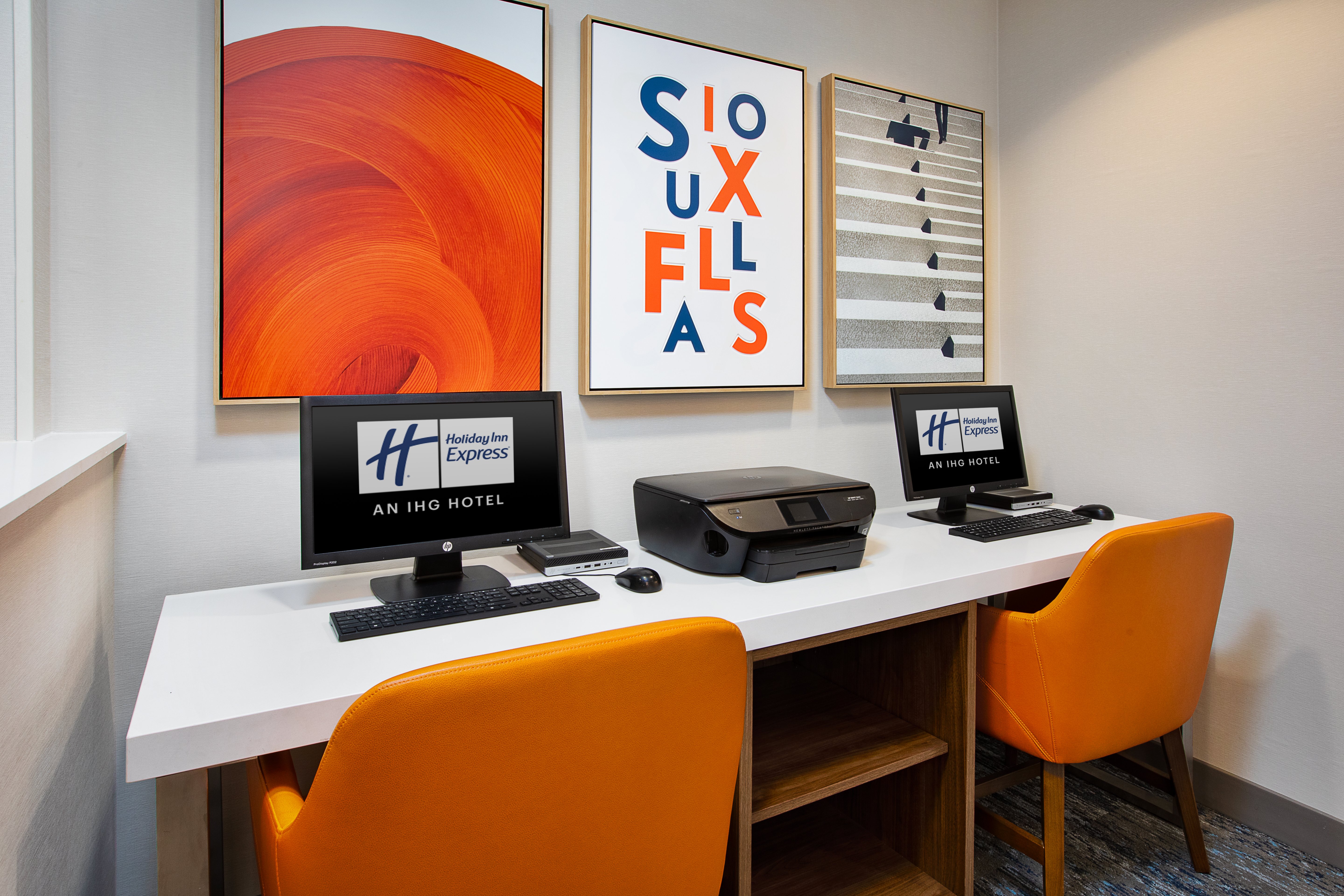 holiday inn express and suites sioux falls sw by ihg