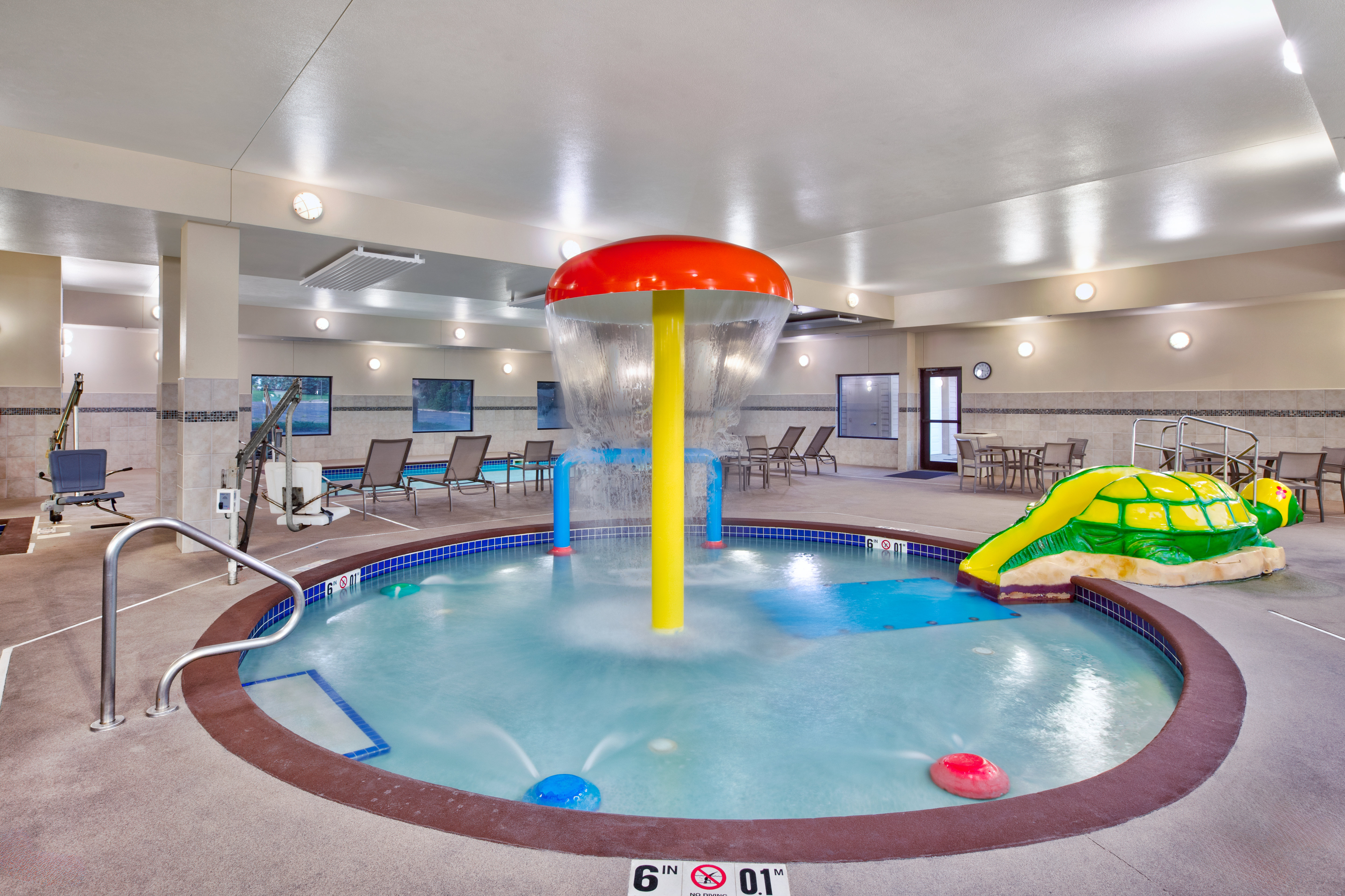 holiday inn express and suites sioux falls sw by ihg