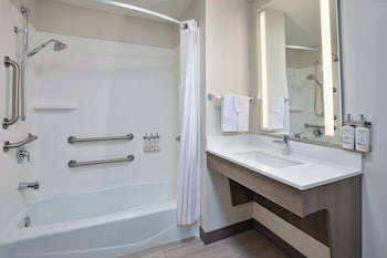 Holiday Inn Express And Suites Sioux Falls Sw By Ihg,South Dakota>>Sioux Falls,3 star