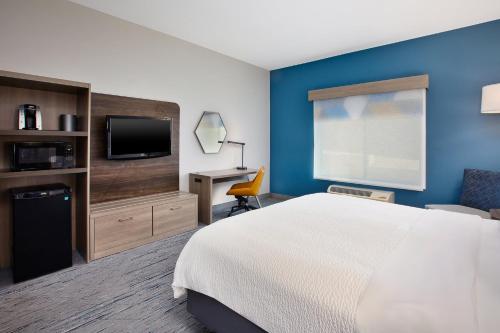holiday inn express and suites sioux falls sw by ihg