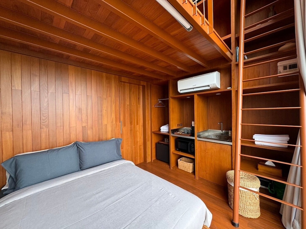 pranburi beach front house