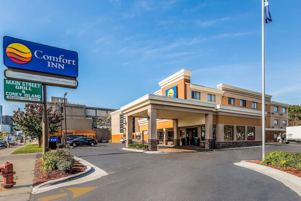 comfort inn downtown