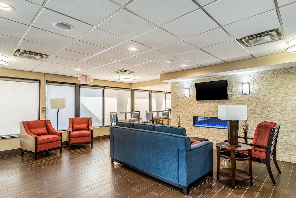 comfort inn downtown