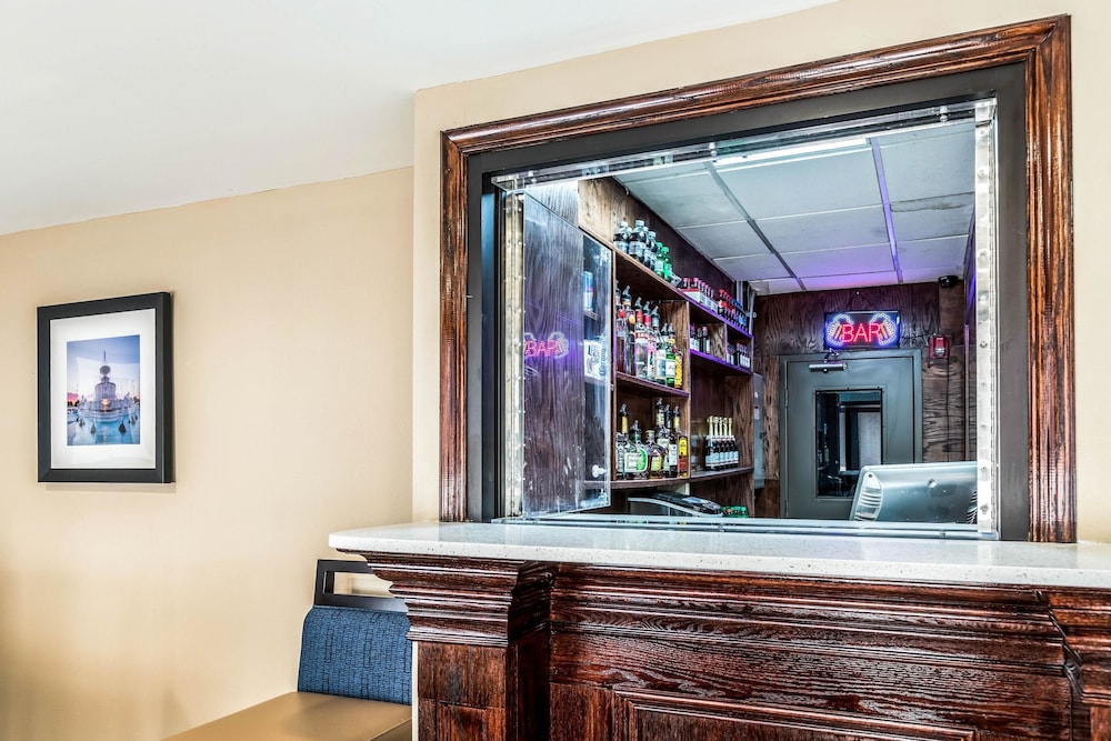 comfort inn downtown