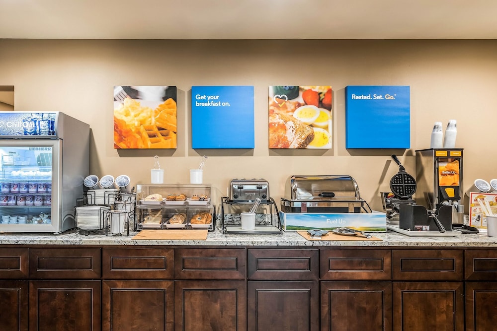 comfort inn downtown