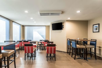 comfort inn downtown