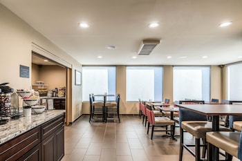 comfort inn downtown
